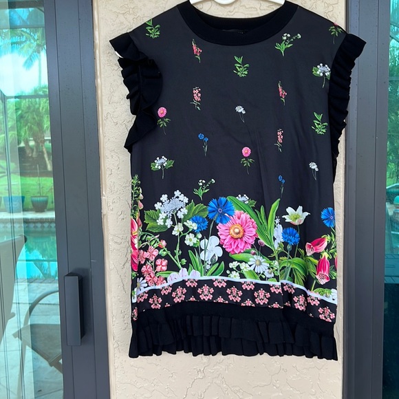 Ted Baker Tops - Ted baker, beautiful tunic top size 3, gently worn, single thread pull in back,